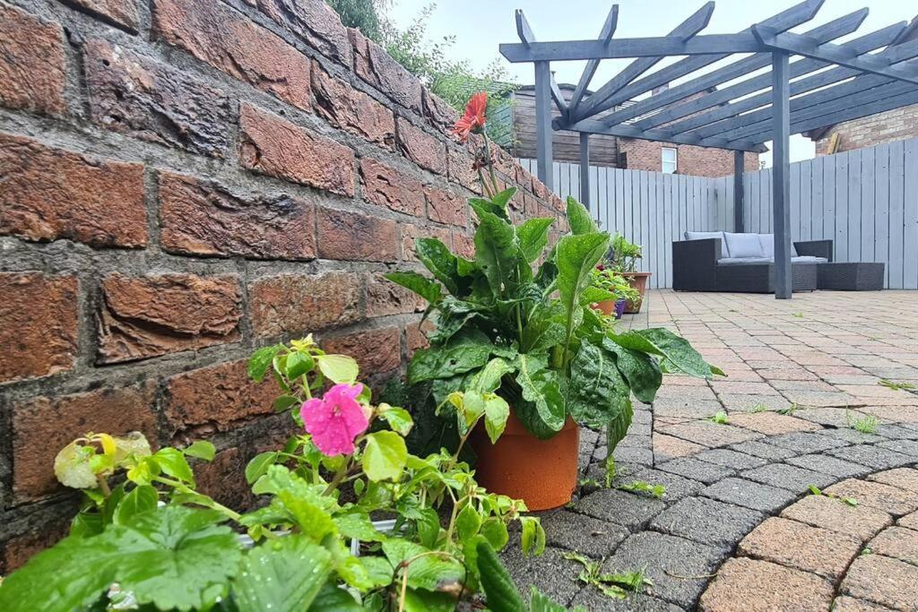 Millhouse Cottage A Luxury 3 Bed Bungalow アントリム エクステリア 写真