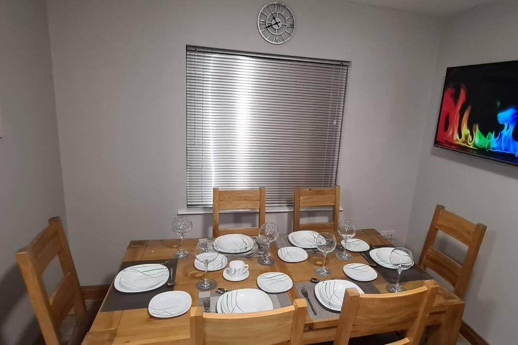 Millhouse Cottage A Luxury 3 Bed Bungalow アントリム エクステリア 写真