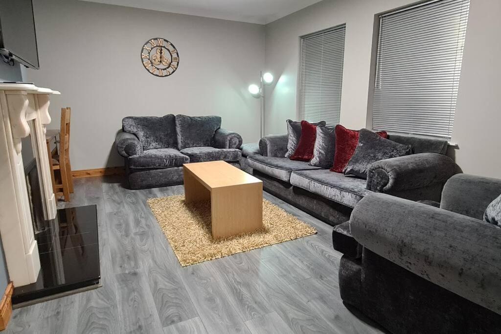 Millhouse Cottage A Luxury 3 Bed Bungalow アントリム エクステリア 写真
