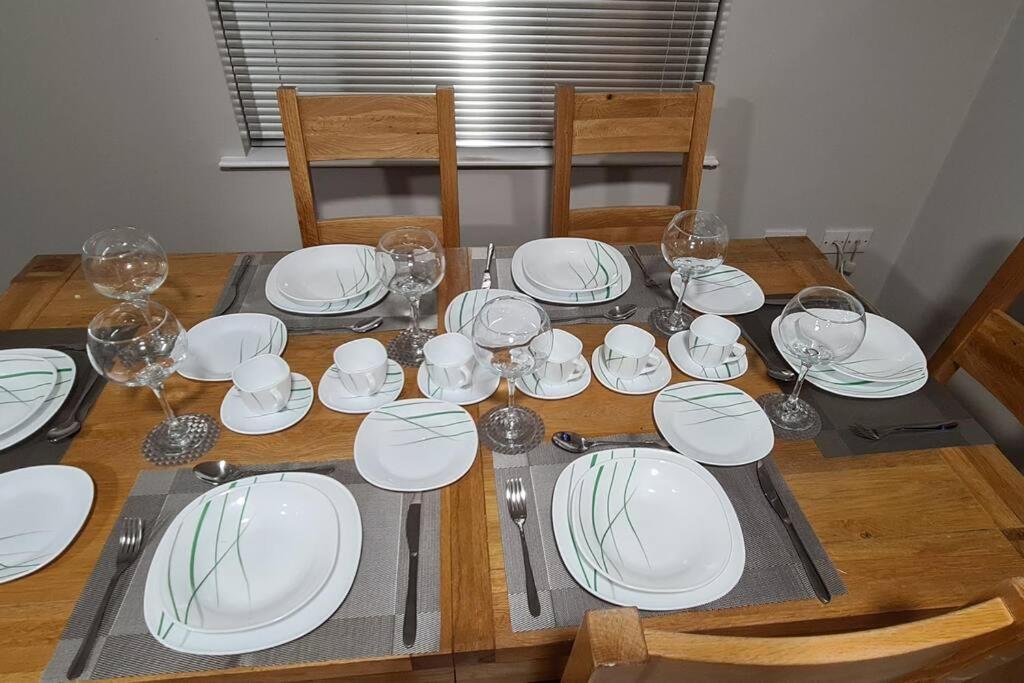 Millhouse Cottage A Luxury 3 Bed Bungalow アントリム エクステリア 写真